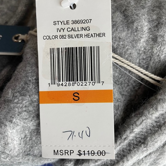 Court & Rowe Hooded Cable Sweater Size SM - K85 - Picture 8 of 9